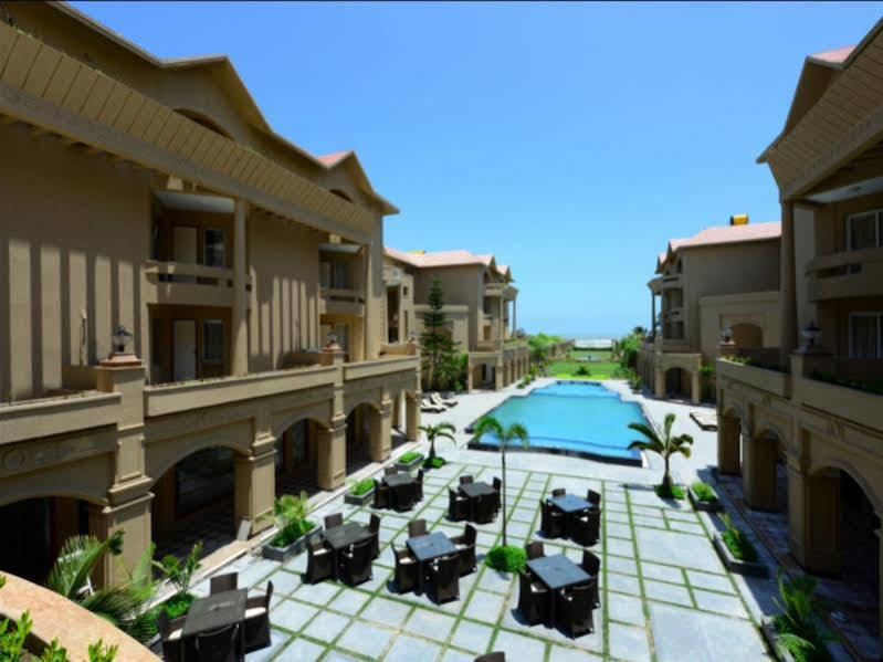 The Chariot Resort & Spa Puri Exteriör bild